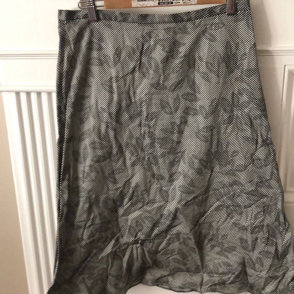 J crew black print skirt